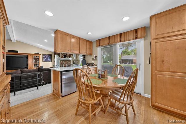 23499 Winthrop Court, Novi, MI 48375