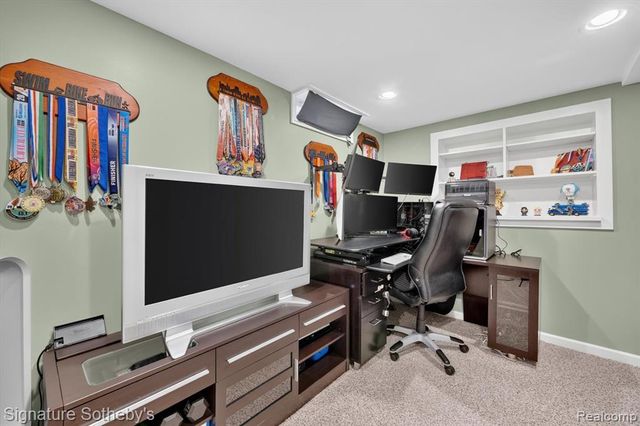 23499 Winthrop Court, Novi, MI 48375