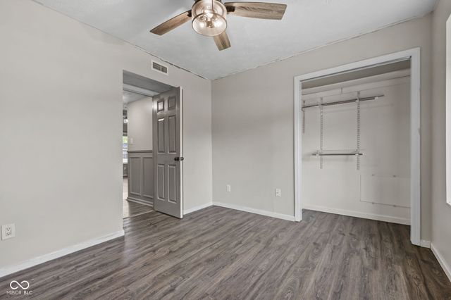 191 Suncrest Drive, Greenwood, IN 46143
