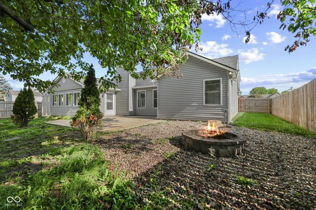 191 Suncrest Drive, Greenwood, IN 46143