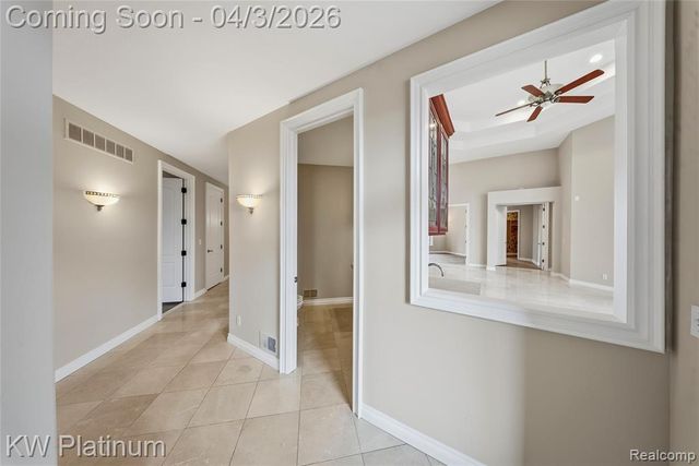 48877 Point Lakeview Drive, Chesterfield, MI 48047