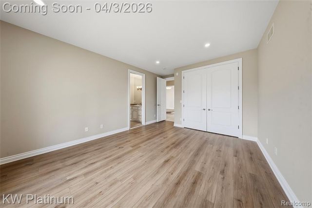 48877 Point Lakeview Drive, Chesterfield, MI 48047