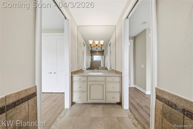 48877 Point Lakeview Drive, Chesterfield, MI 48047