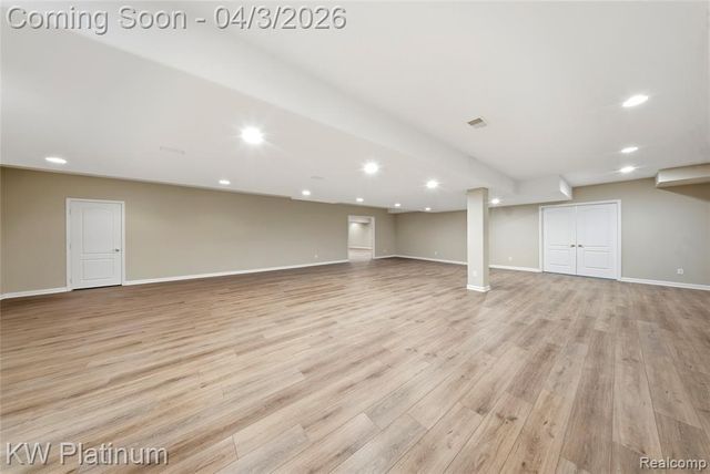 48877 Point Lakeview Drive, Chesterfield, MI 48047