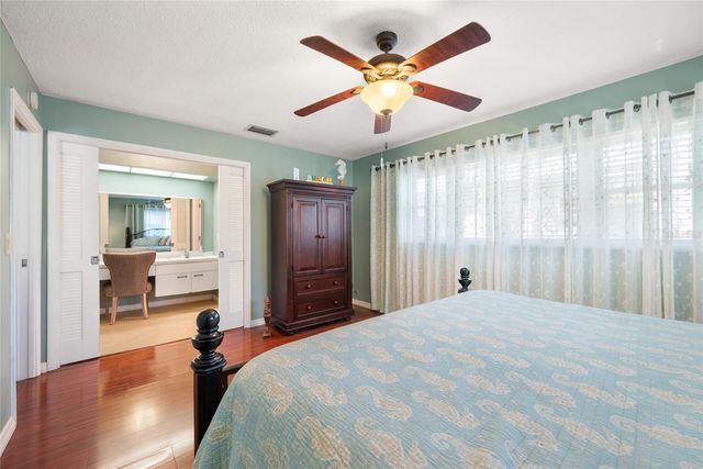 5072 43RD STREET S, St Petersburg, FL 33711