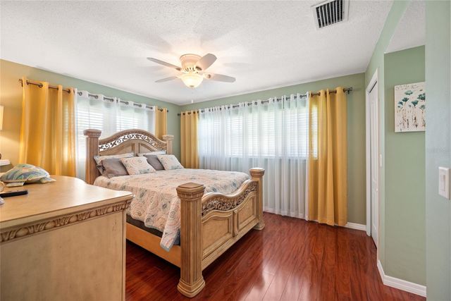 5072 43RD STREET S, St Petersburg, FL 33711