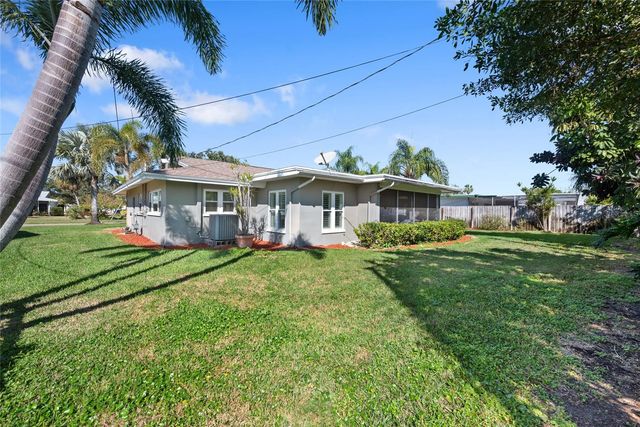 5072 43RD STREET S, St Petersburg, FL 33711