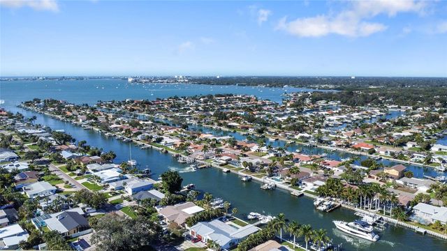 5072 43RD STREET S, St Petersburg, FL 33711