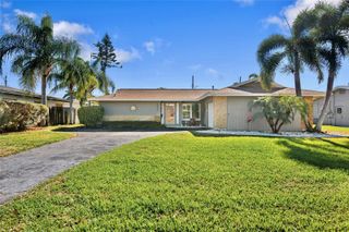 5072 43RD STREET S, St Petersburg, FL 33711