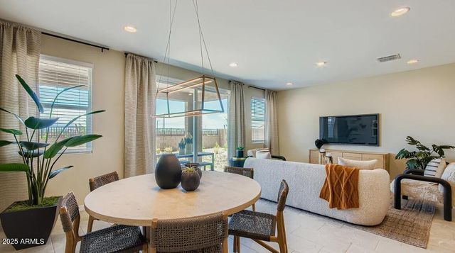 9531 W SUNDERLAND Avenue, Phoenix, AZ 85037