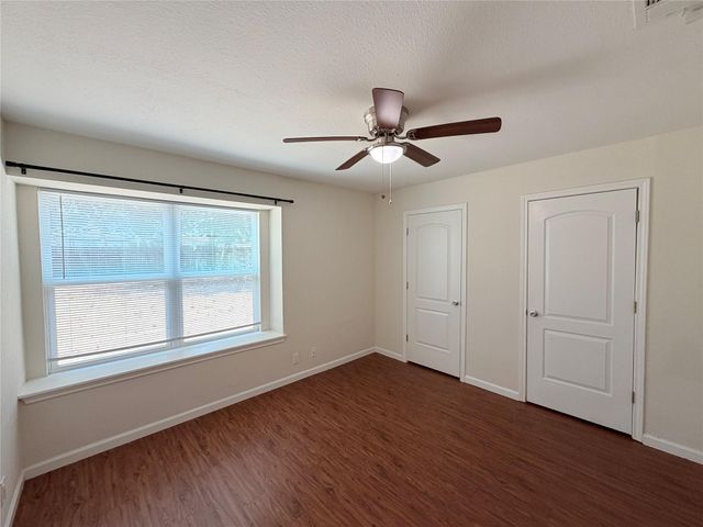 1605 Parkwood DR, Leander, TX 78641