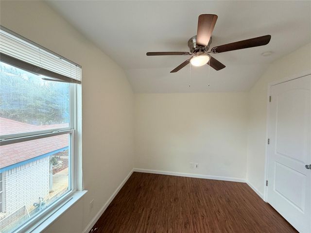 1605 Parkwood DR, Leander, TX 78641