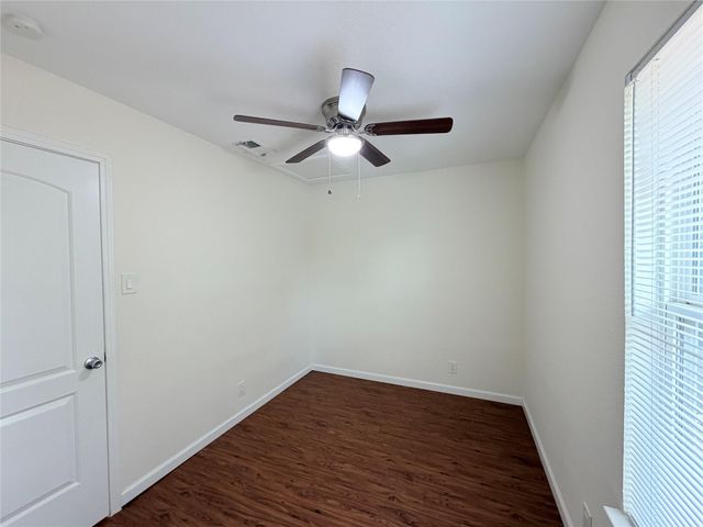 1605 Parkwood DR, Leander, TX 78641