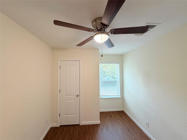 1605 Parkwood DR, Leander, TX 78641