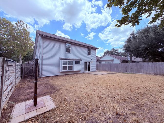 1605 Parkwood DR, Leander, TX 78641
