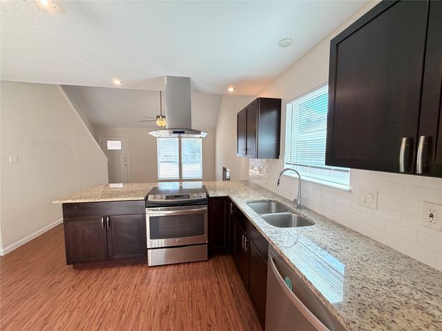 1605 Parkwood DR, Leander, TX 78641