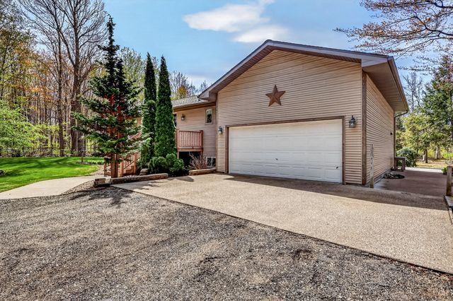 4895 W Birch Lane, Pentwater, MI 49449
