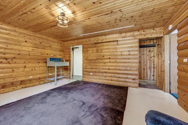 4895 W Birch Lane, Pentwater, MI 49449