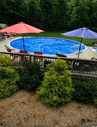 4895 W Birch Lane, Pentwater, MI 49449