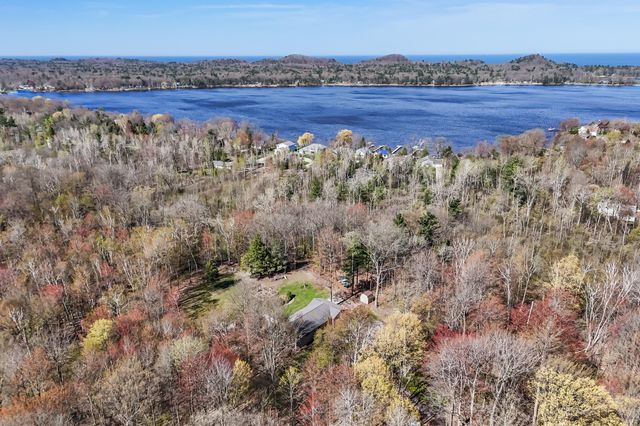 4895 W Birch Lane, Pentwater, MI 49449