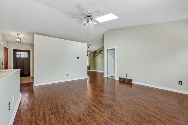 4895 W Birch Lane, Pentwater, MI 49449