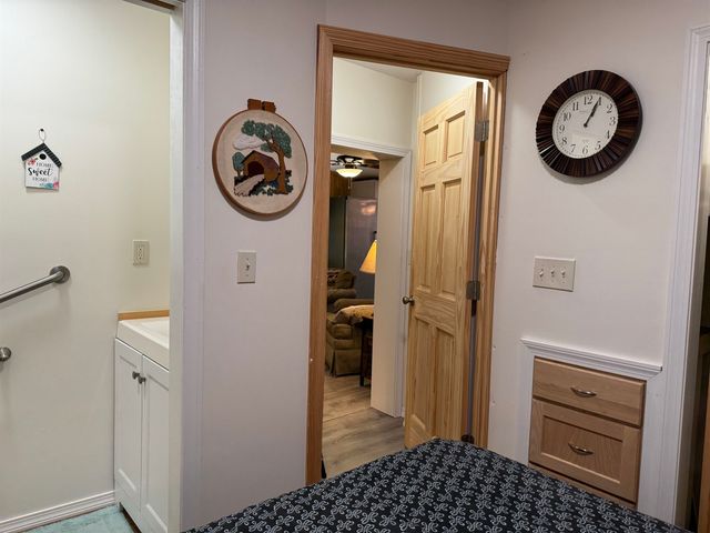 17 Amidon Lane, Tamworth, NH 03886