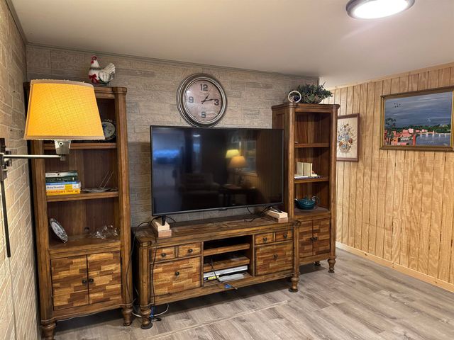 17 Amidon Lane, Tamworth, NH 03886