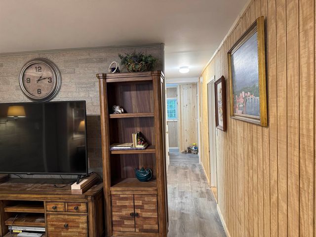 17 Amidon Lane, Tamworth, NH 03886