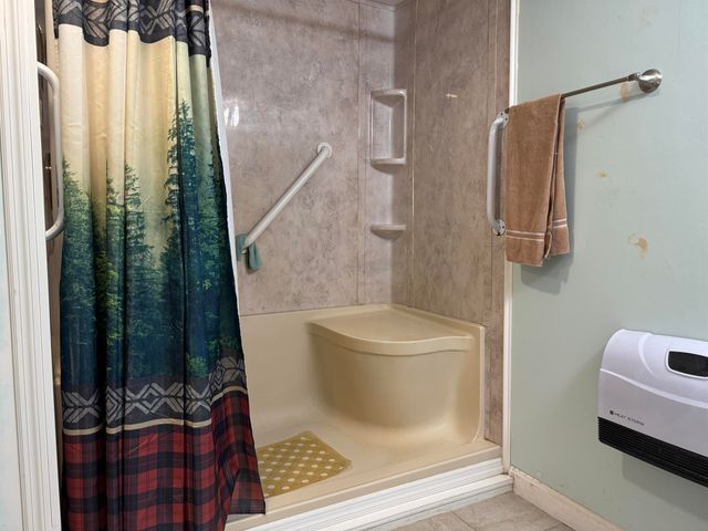 17 Amidon Lane, Tamworth, NH 03886