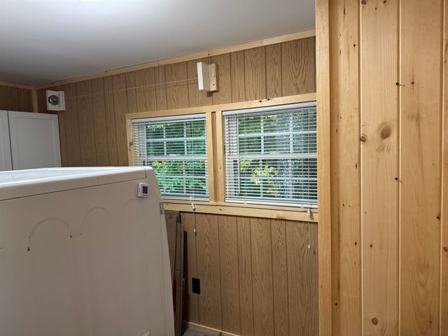 17 Amidon Lane, Tamworth, NH 03886