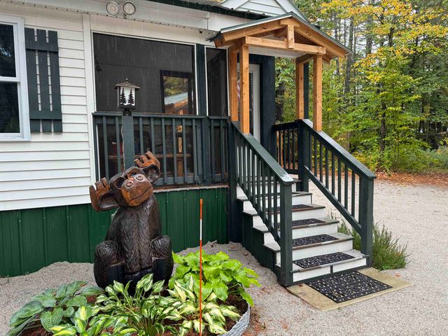 17 Amidon Lane, Tamworth, NH 03886