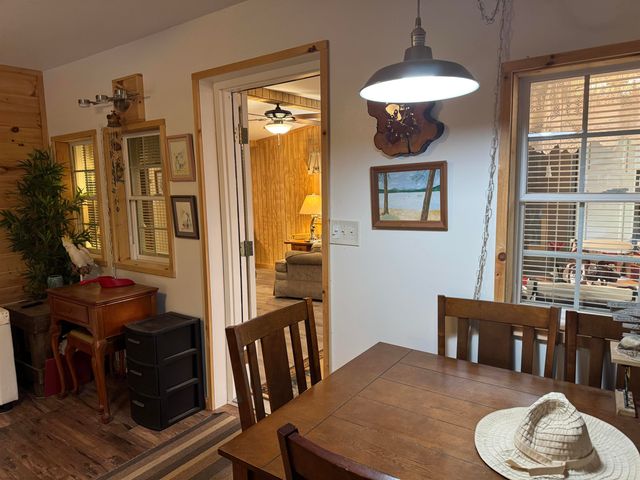 17 Amidon Lane, Tamworth, NH 03886