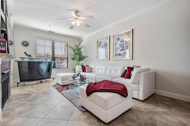 2733 VIA CIPRIANI 814A, Clearwater, FL 33764