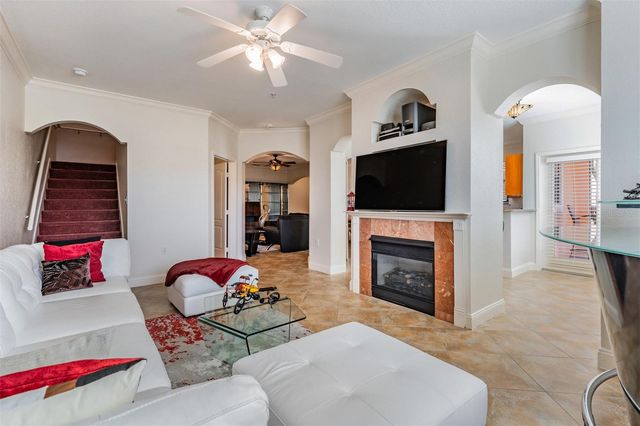 2733 VIA CIPRIANI 814A, Clearwater, FL 33764