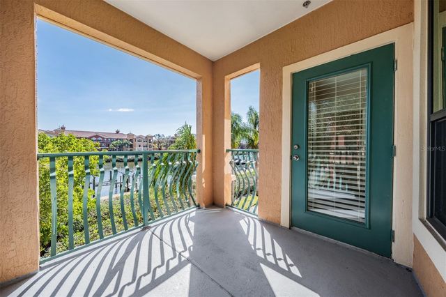 2733 VIA CIPRIANI 814A, Clearwater, FL 33764