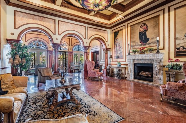 2733 VIA CIPRIANI 814A, Clearwater, FL 33764