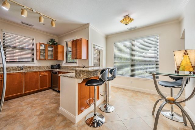 2733 VIA CIPRIANI 814A, Clearwater, FL 33764