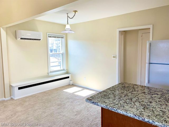 156 N Worth 2S, Birmingham, MI 48009