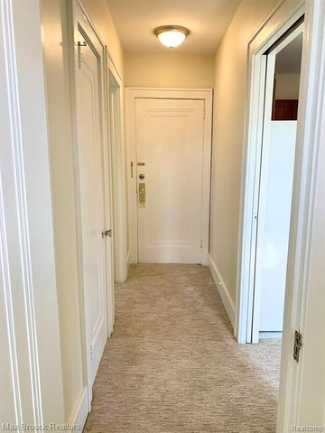 156 N Worth 2S, Birmingham, MI 48009