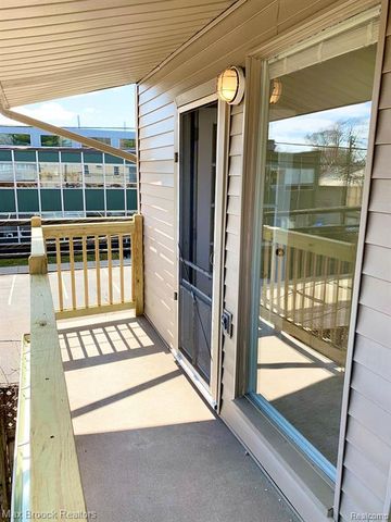 156 N Worth 2S, Birmingham, MI 48009