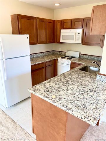 156 N Worth 2S, Birmingham, MI 48009