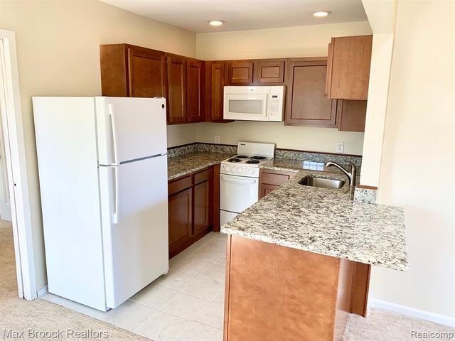 156 N Worth 2S, Birmingham, MI 48009