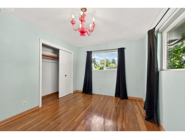 737 Ne 18TH St, Mc Minnville, OR 97128