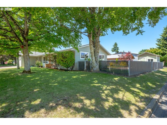 737 Ne 18TH St, Mc Minnville, OR 97128