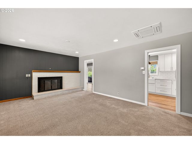 737 Ne 18TH St, Mc Minnville, OR 97128