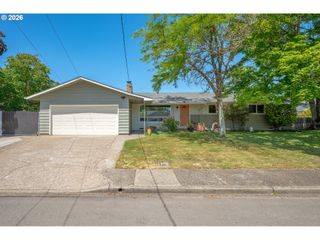 737 Ne 18TH St, Mc Minnville, OR 97128