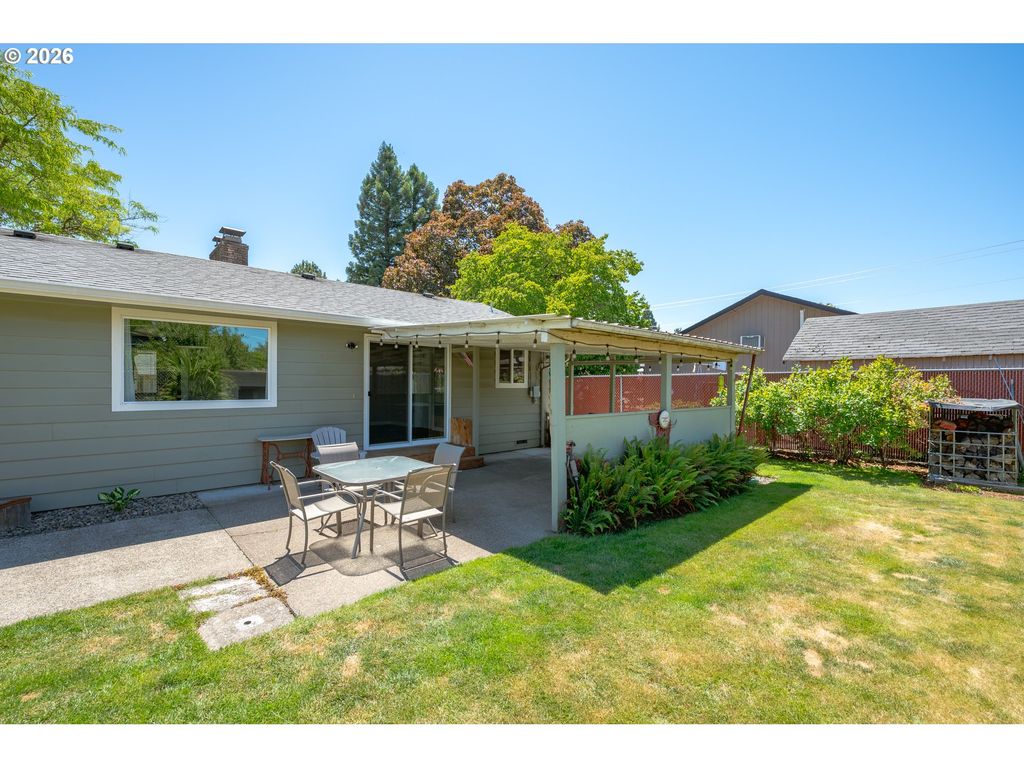 Image 46 of property listing at 737 Ne 18TH St, Mc Minnville, OR 97128
