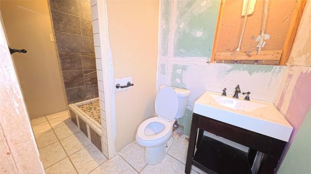 815 Spates Street, Channelview, TX 77530