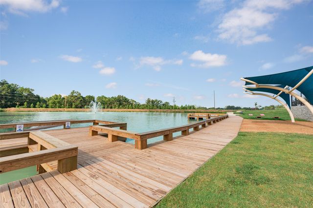 9214 Crestone Peak Drive, Willis, TX 77318