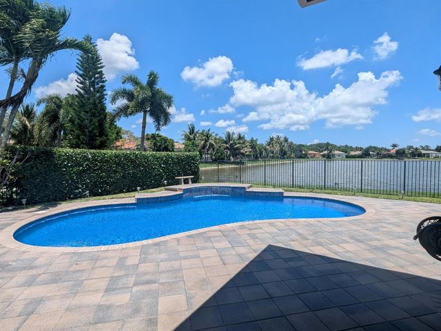 10640 Oak Meadow Lane, Lake Worth, FL 33449